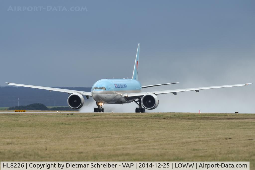 HL8226, 2013 Boeing 777-FB5 C/N 37640, Korean AIr Boeing 777-200
