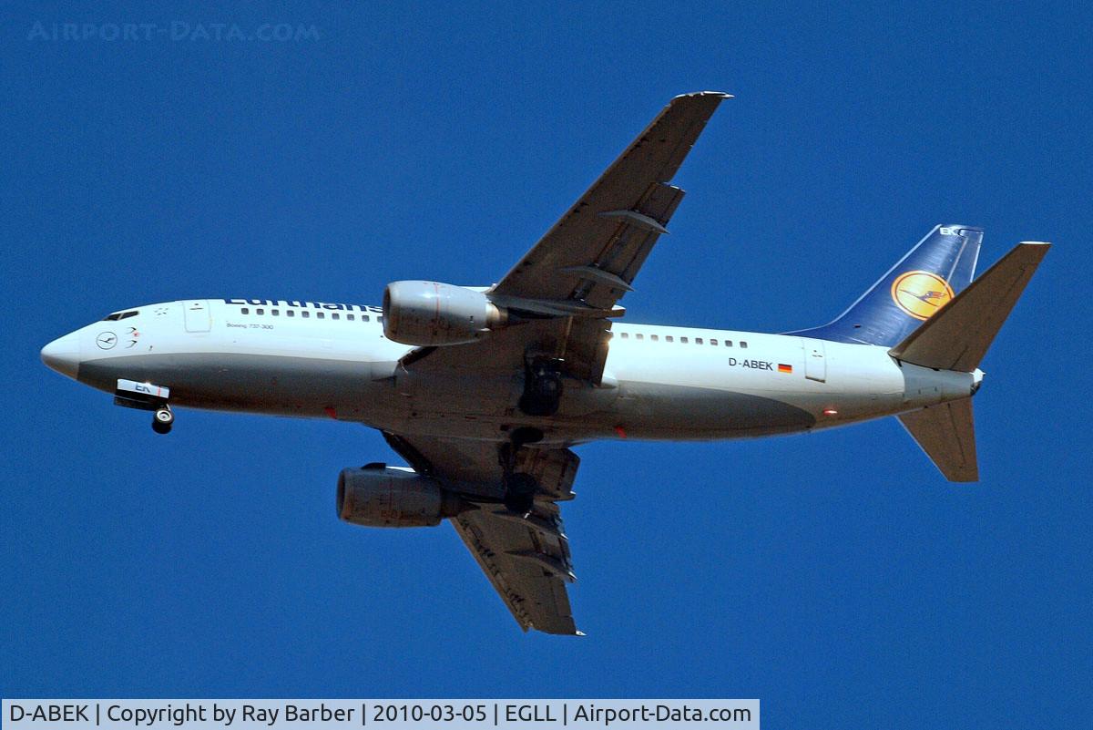 D-ABEK, 1991 Boeing 737-330 C/N 25414, Boeing 737-330 [25414] (Lufthansa) Home~G 05/03/2010. On approach 27R.