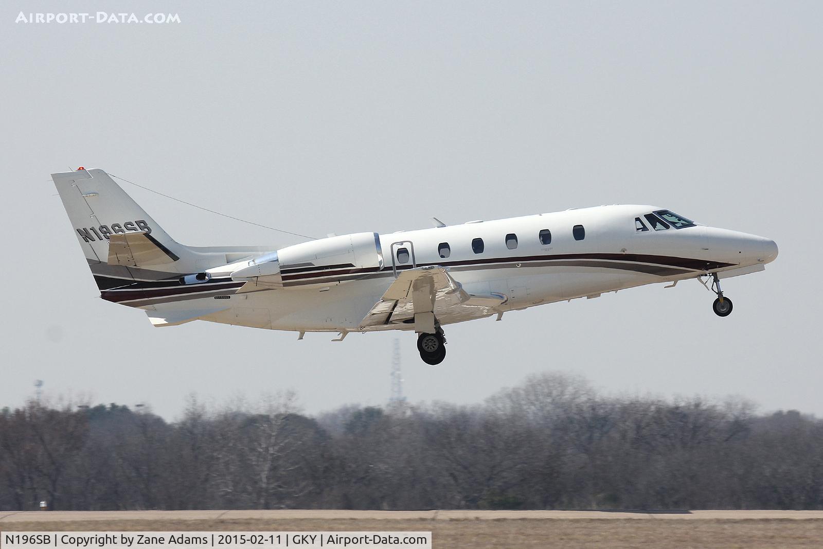 N196SB, 2004 Cessna 560XL C/N 560-5513, At Arlington Municipal