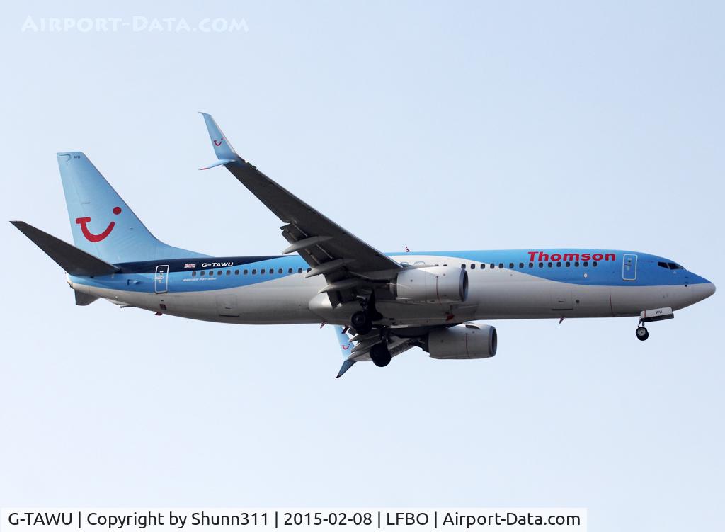 G-TAWU, 2014 Boeing 737-8K5 C/N 37263, Landing rwy 32L in new c/s and with scimitar winglets equipment...