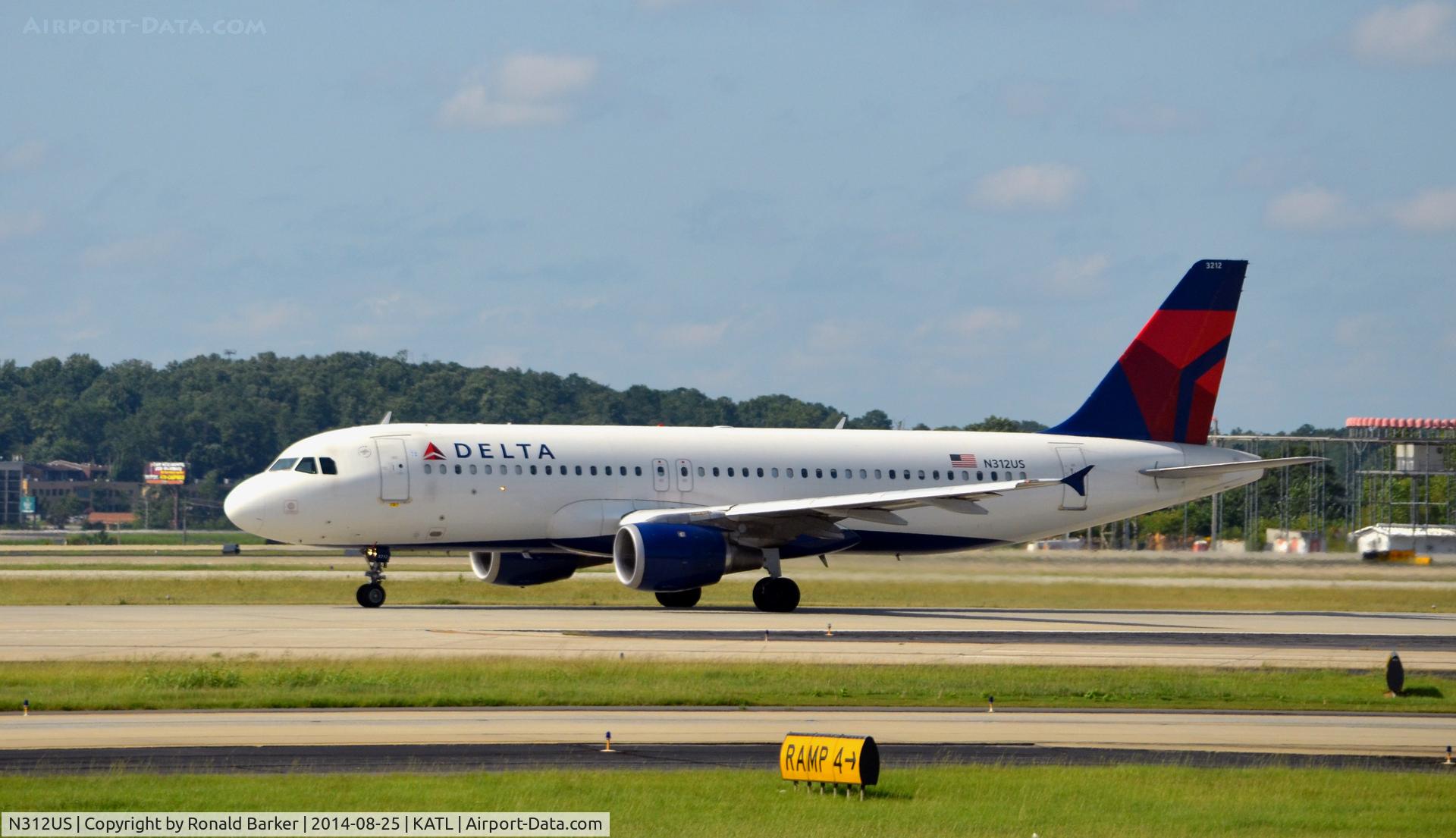 N312US, 1990 Airbus A320-211 C/N 152, Takeoff roll Atlanta
