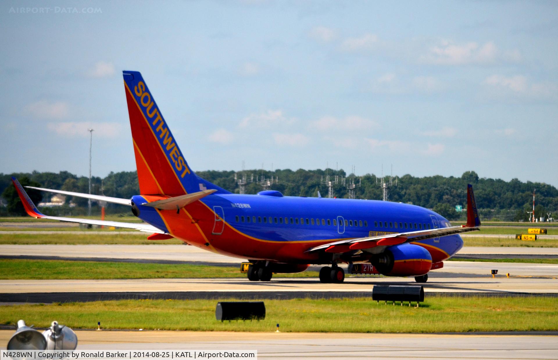 N428WN, 2002 Boeing 737-7H4 C/N 29844, Taxi Atlanta