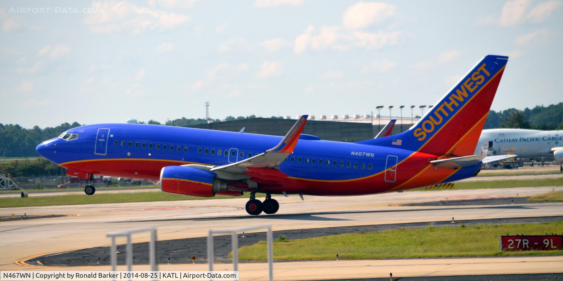 N467WN, 2004 Boeing 737-7H4 C/N 33830, Liftoff Atlanta