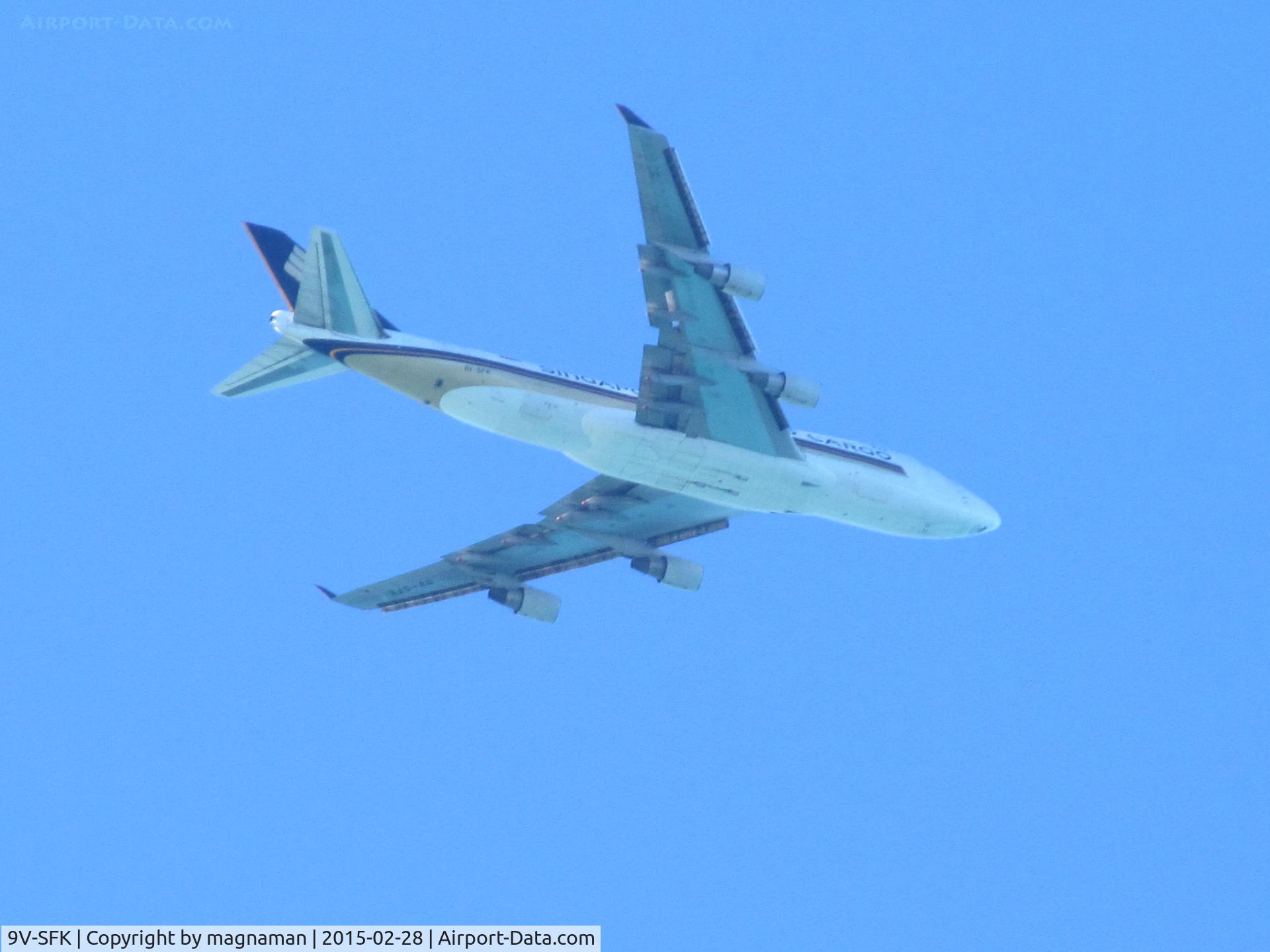 9V-SFK, 1997 Boeing 747-412F/SCD C/N 28023, just flown over garden on way into NZAA