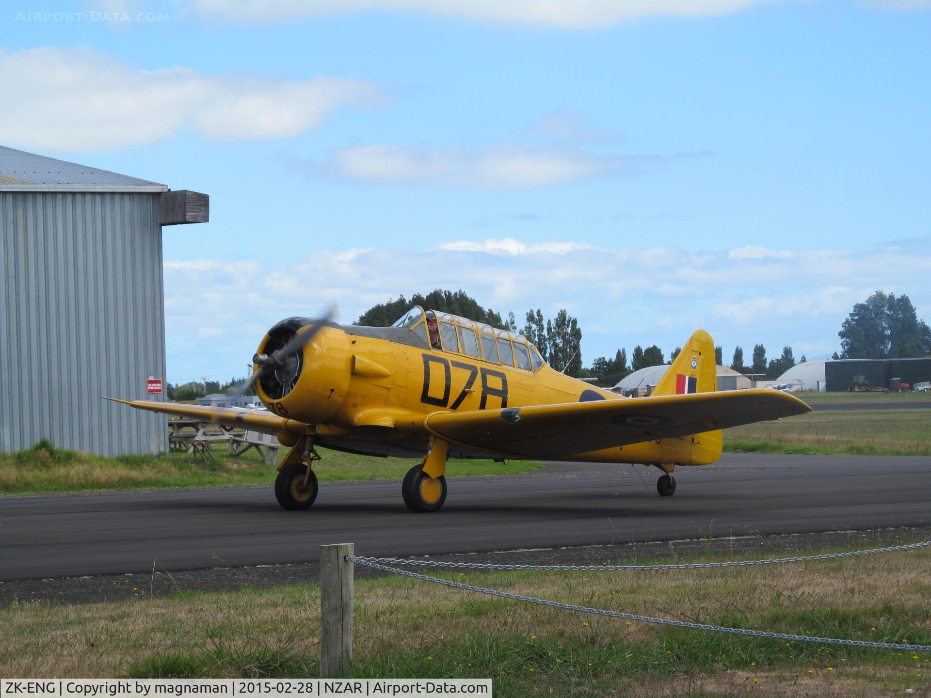ZK-ENG, 1941 North American AT-6D Harvard III C/N 88-15873 (41-34119), taxying in to base