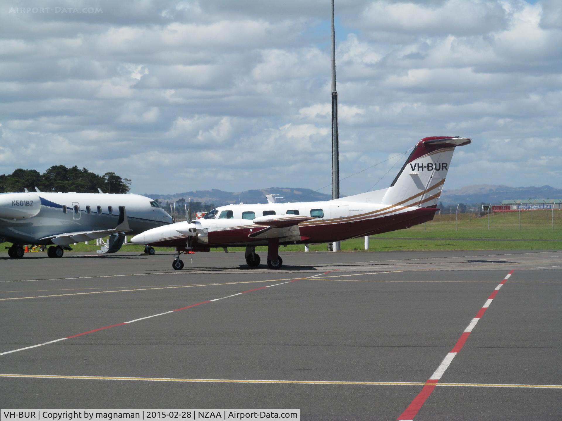 VH-BUR, 1984 Piper PA-42-1000 Cheyenne IV C/N 42-5527019, parking up