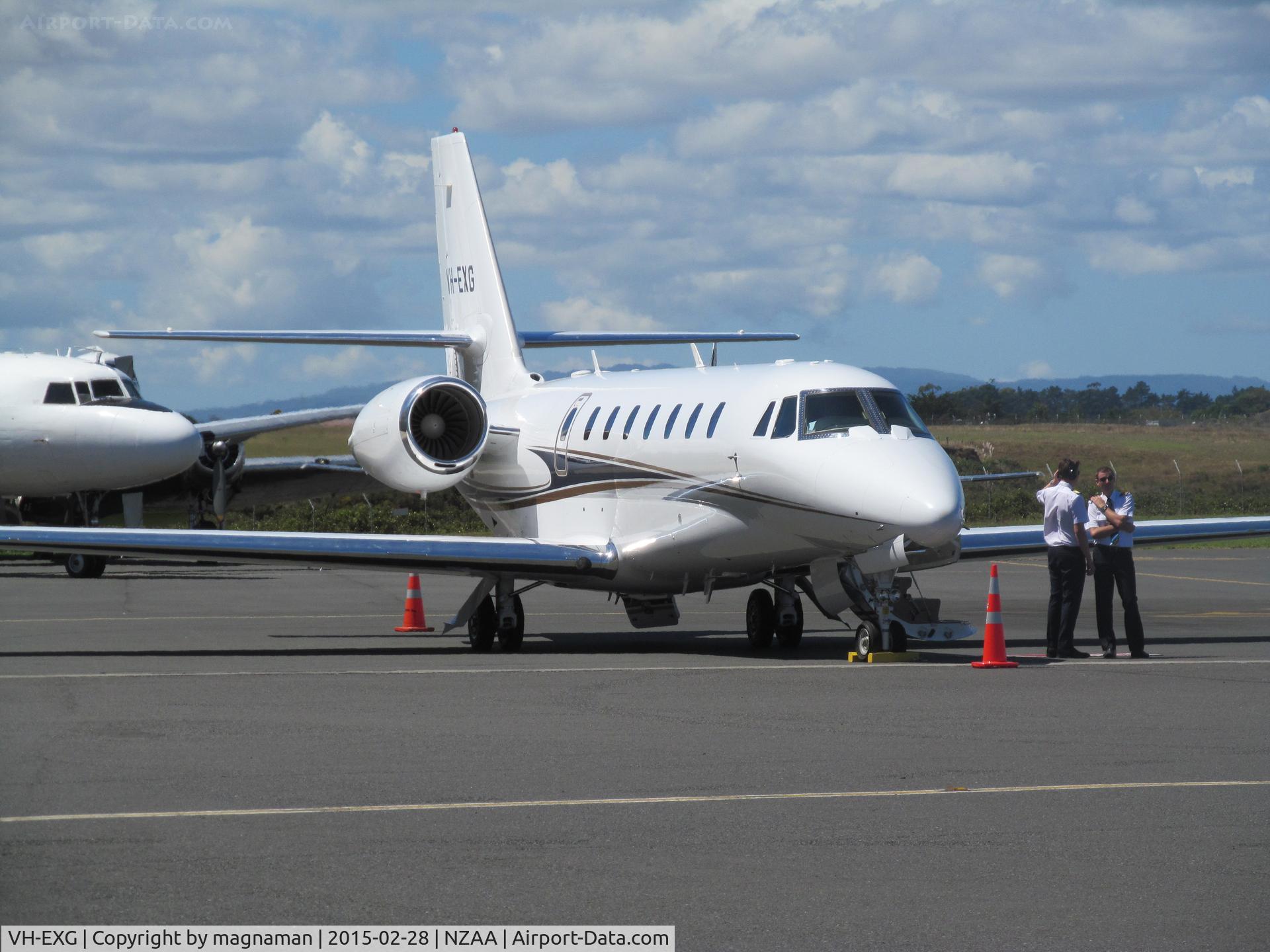 VH-EXG, 2005 Cessna 680 Citation Sovereign C/N 680-0072, on apron about to move on