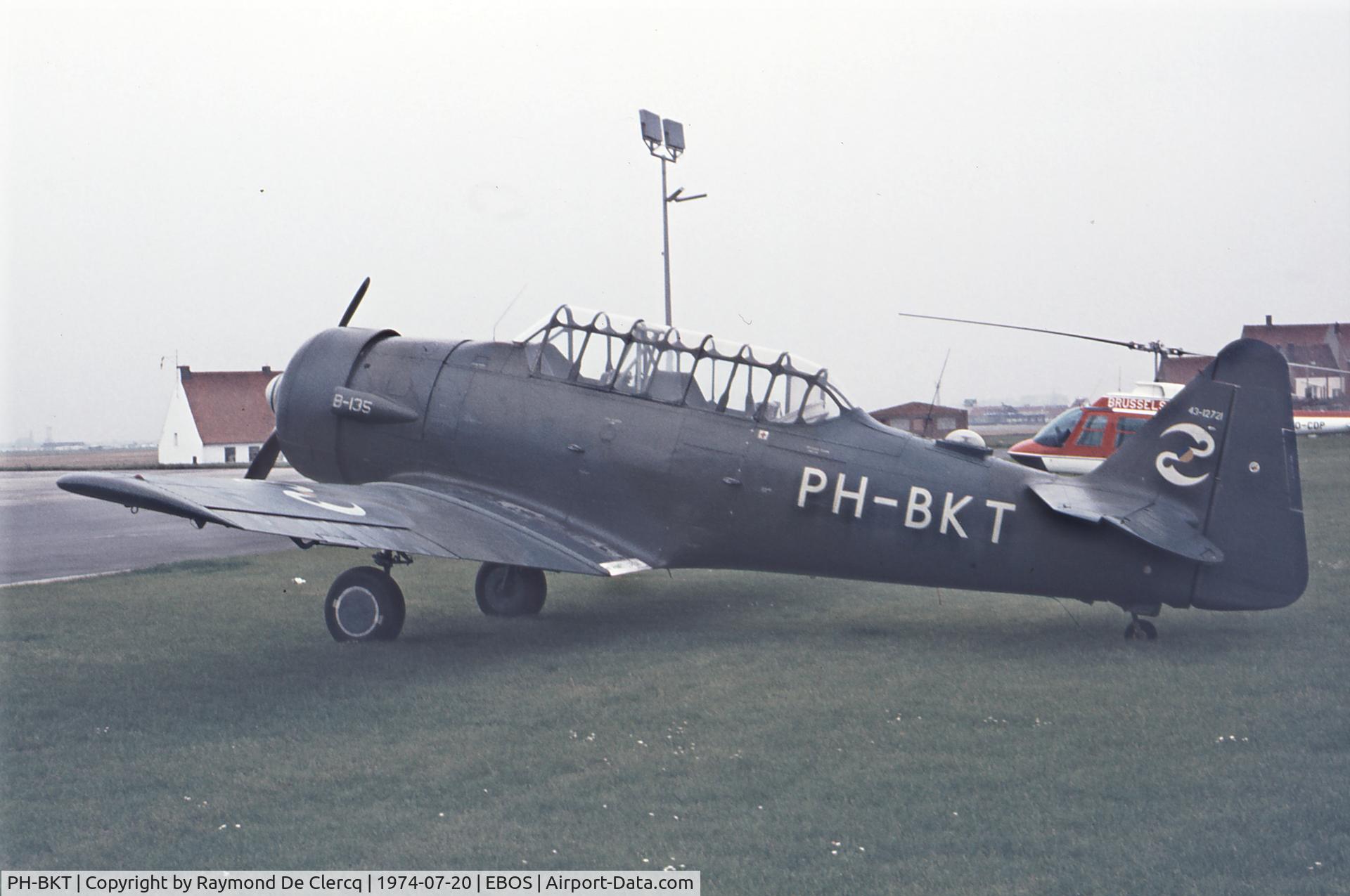 PH-BKT, 1943 Noorduyn AT-16ND Harvard IIB C/N 14A-1020, Ostend airport 1974.
