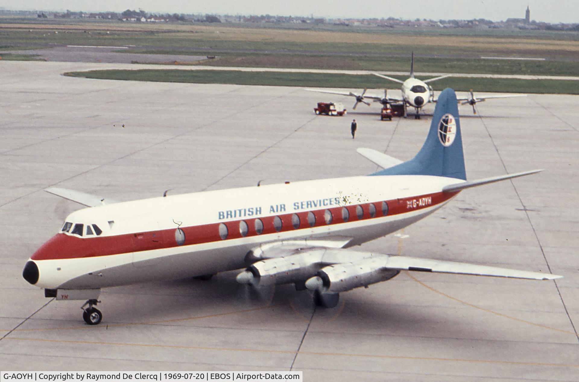 G-AOYH, 1957 Vickers Viscount 806 C/N 311, British Air Services G-AOYH taxiing out at Ostend airport in 1969.
