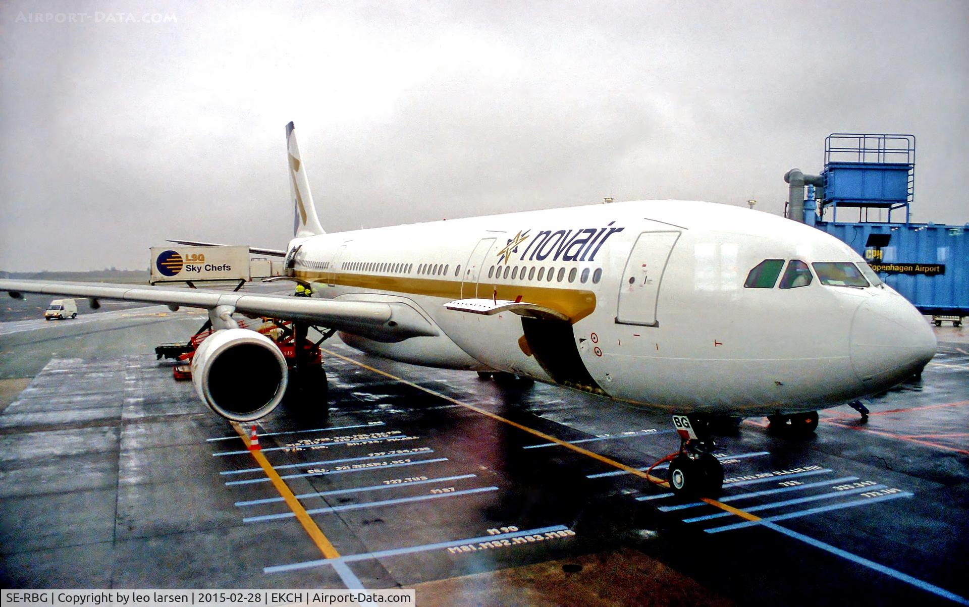 SE-RBG, 2000 Airbus A330-223 C/N 362, Copenhagen Kastrup 3.12.03 bound for
Havna Cuba