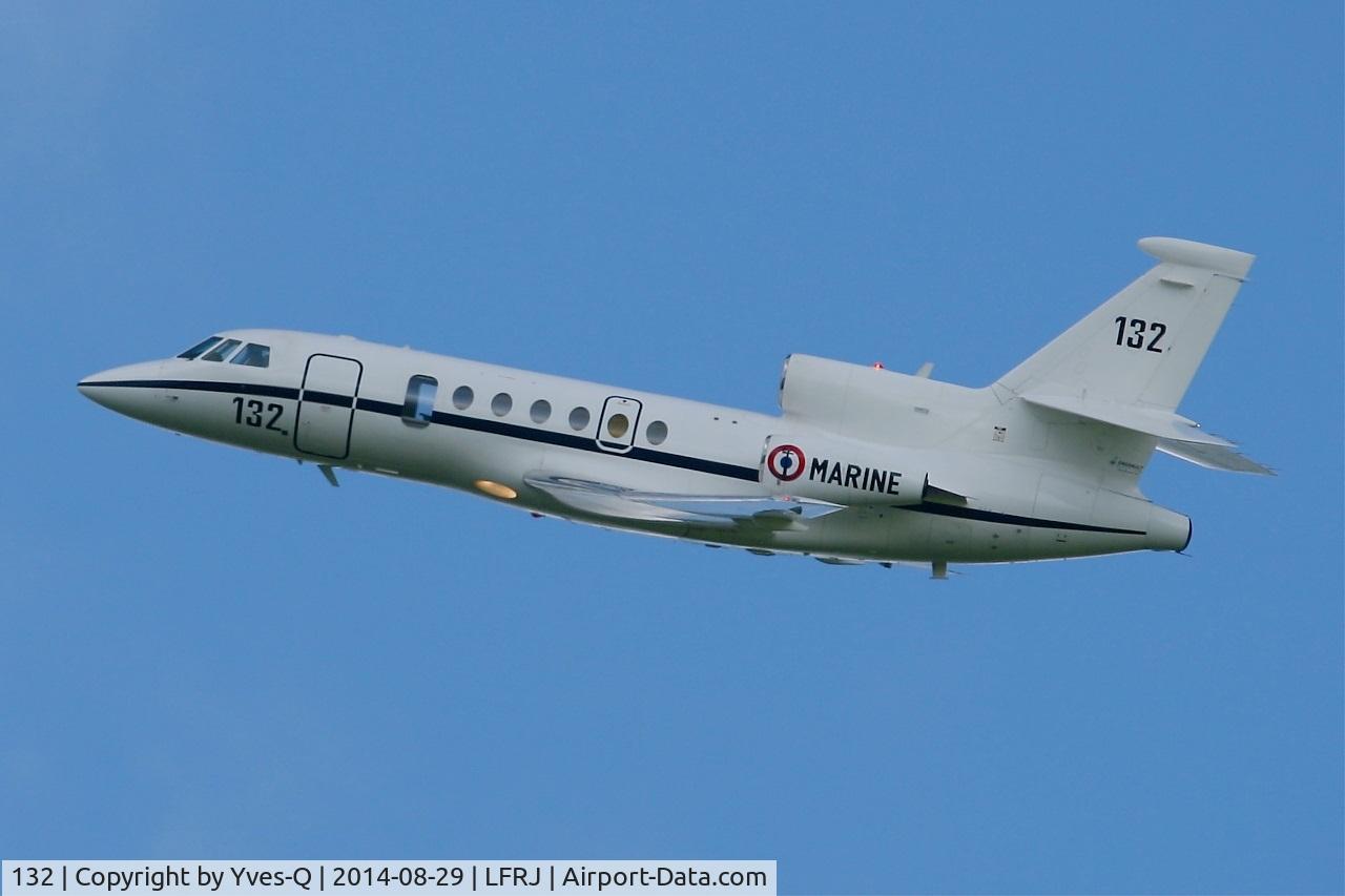 132, 1983 Dassault Falcon 50 Surmar C/N 132, French naval aviation Dassault Falcon 50 SurMar, Take off rwy 26, Landivisiau naval air base (LFRJ)