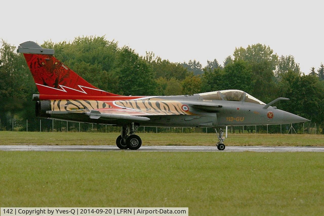 142, 2013 Dassault Rafale C C/N 142, French Air Force Dassault Rafale C, Taxiing to holding point rwy 10, Rennes-St Jacques airport (LFRN-RNS) Air show 2014
