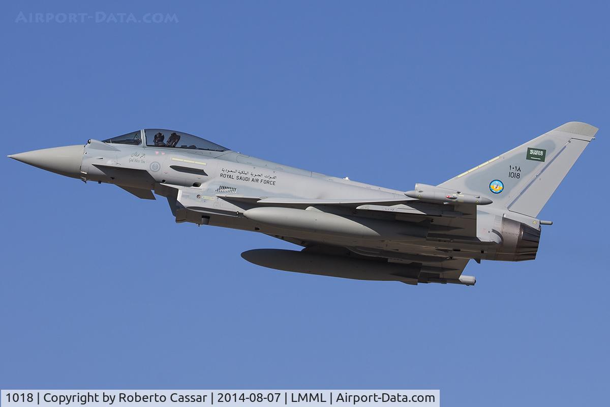 1018, Eurofighter EF-2000 Typhoon F2 C/N 431/CS026, Runway 31