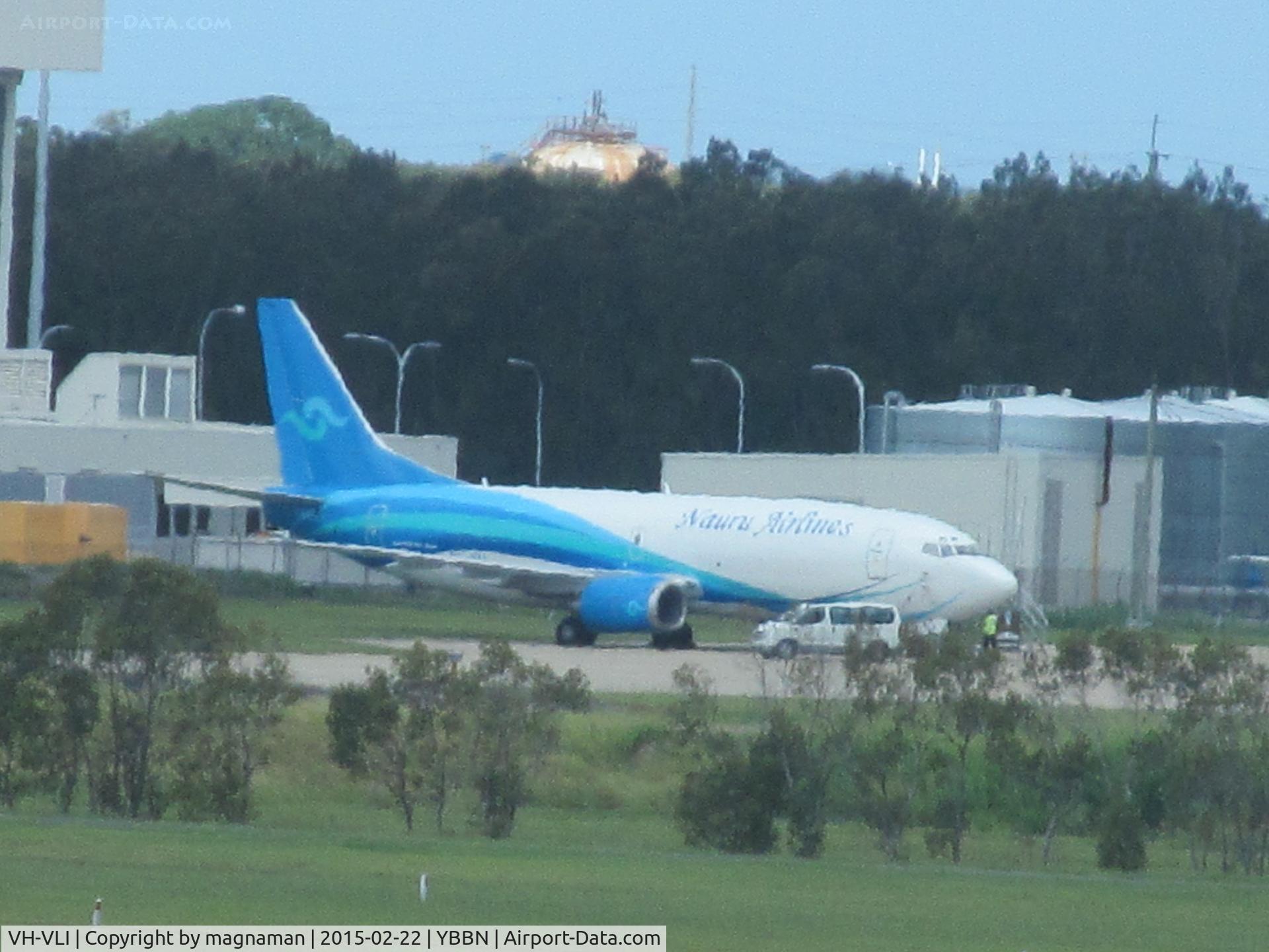 VH-VLI, 1993 Boeing 737-3H6/F C/N 27125, nice colour scheme - shame on far side of airport