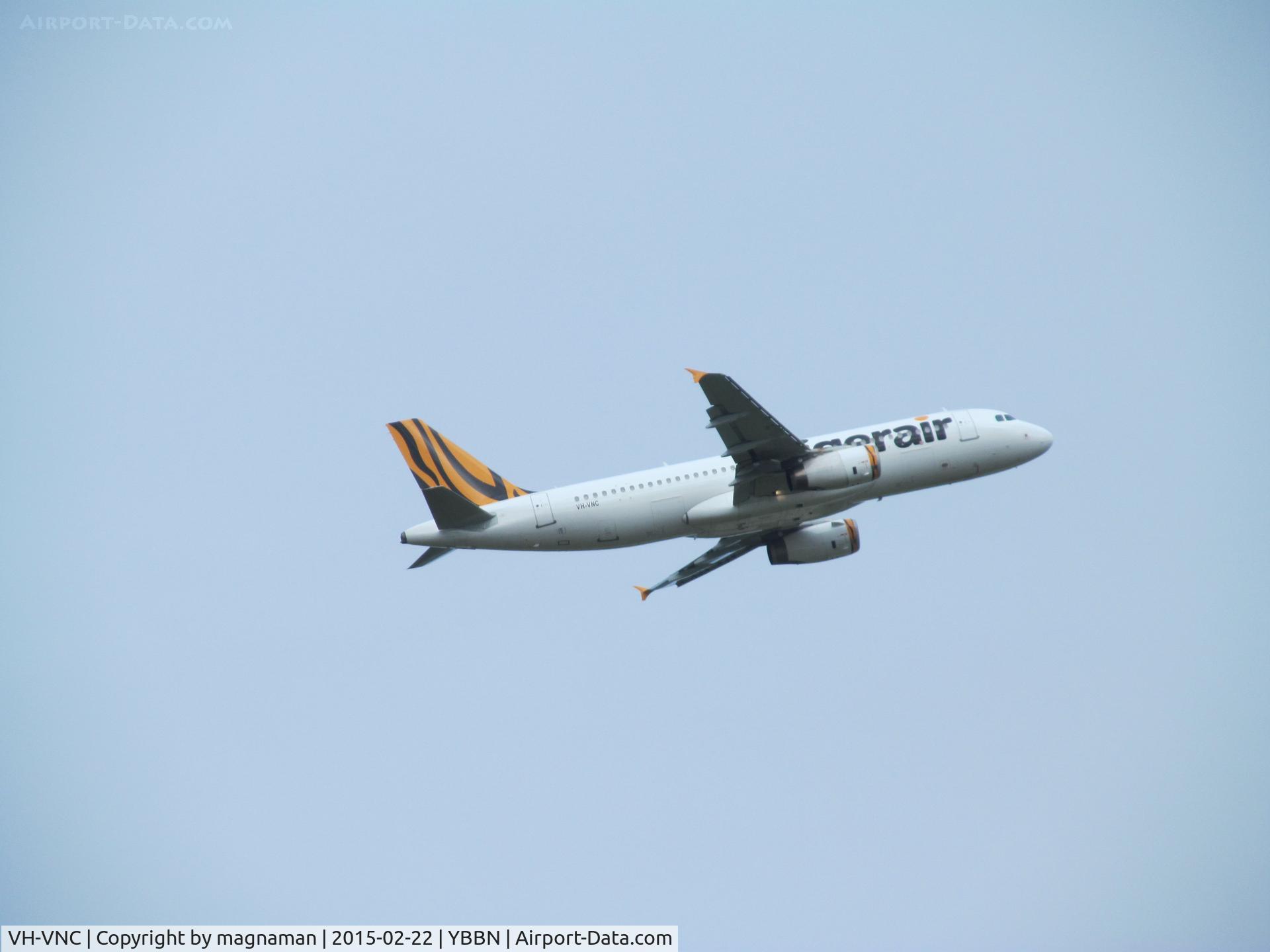 VH-VNC, 2007 Airbus A320-232 C/N 3275, on way out past terminal windows