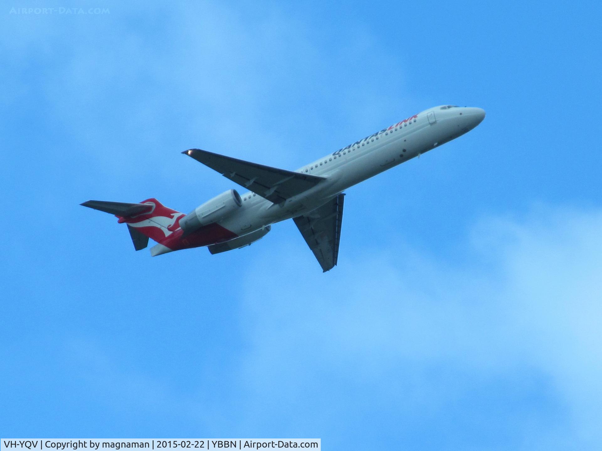 VH-YQV, 2006 Boeing 717-2BL C/N 55193, Departing BNE