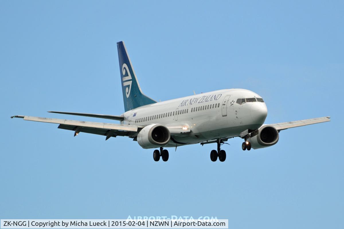 ZK-NGG, 1999 Boeing 737-319 C/N 25606, At Wellington