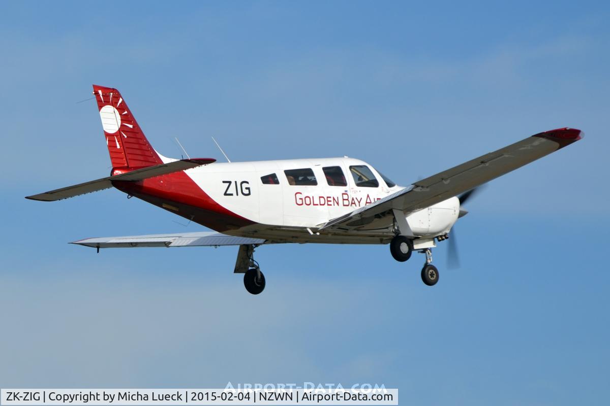 ZK-ZIG, 1980 Piper PA-32R-301 C/N 32R-8013045, At Wellington