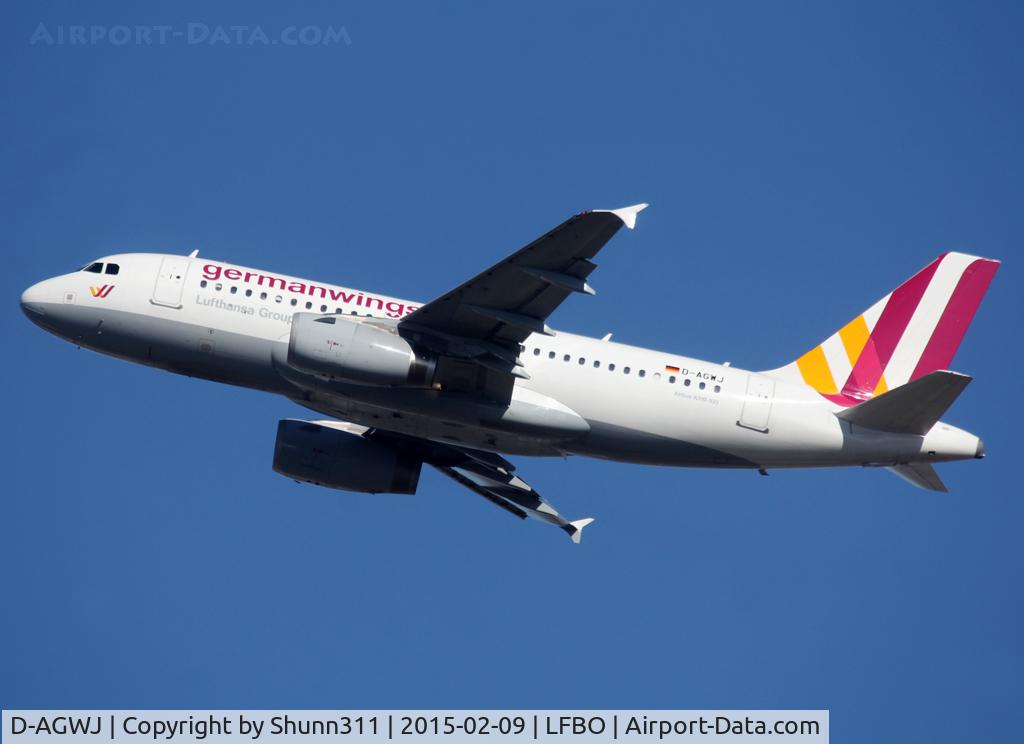 D-AGWJ, 2008 Airbus A319-132 C/N 3375, Climbing after take off from rwy 32R