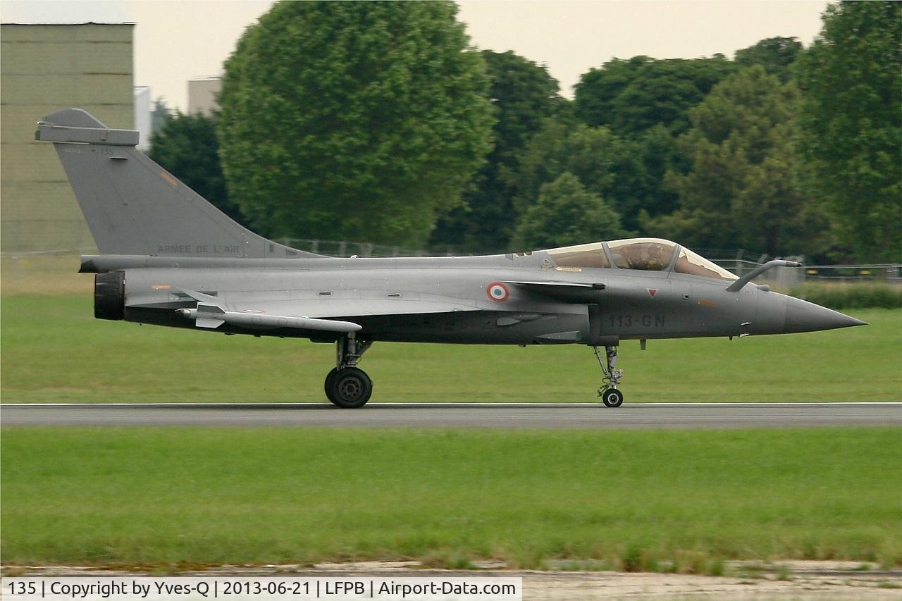 135, Dassault Rafale C C/N 135, French Air Force Dassault Rafale C, Landing Rwy 03, Paris-Le Bourget Air Show 2013