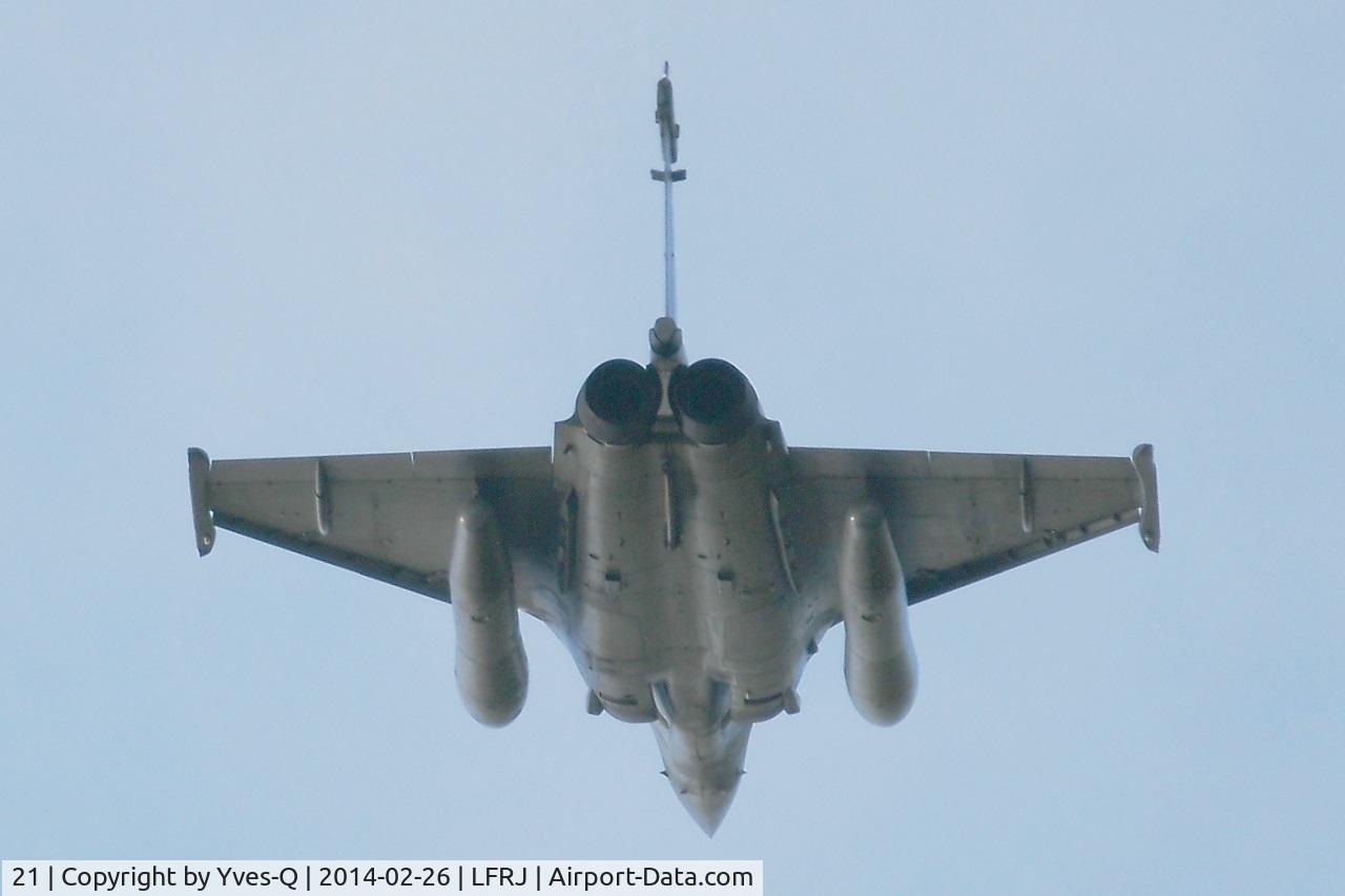 21, Dassault Rafale M C/N 21, Dassault Rafale M, Take off rwy 26, Landivisiau Naval Air Base (LFRJ)
