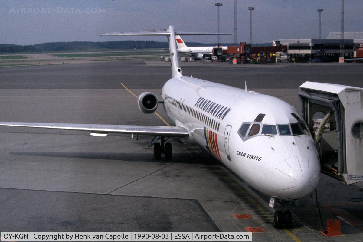 OY-KGN, 1974 Douglas DC-9-41 C/N 47628, SAS Douglas DC-9-41 at Stockholm Arlanda.
