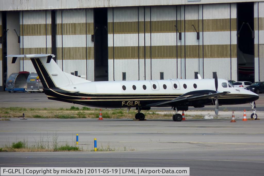 F-GLPL, Beech 1900C C/N UC-92, Parked