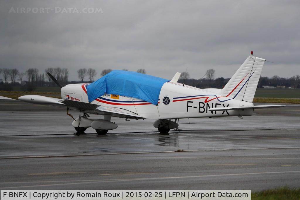 F-BNFX, Piper PA-28-180 Cherokee C C/N 282489, Parked