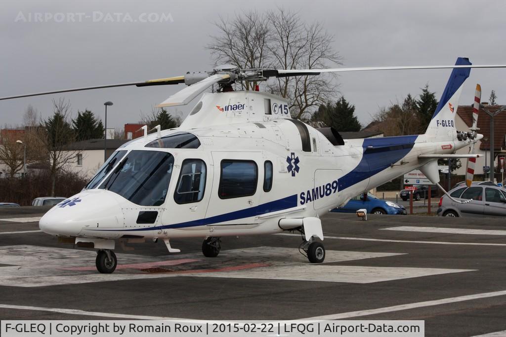 F-GLEQ, 1999 Agusta A-109E Power C/N 11062, Parked