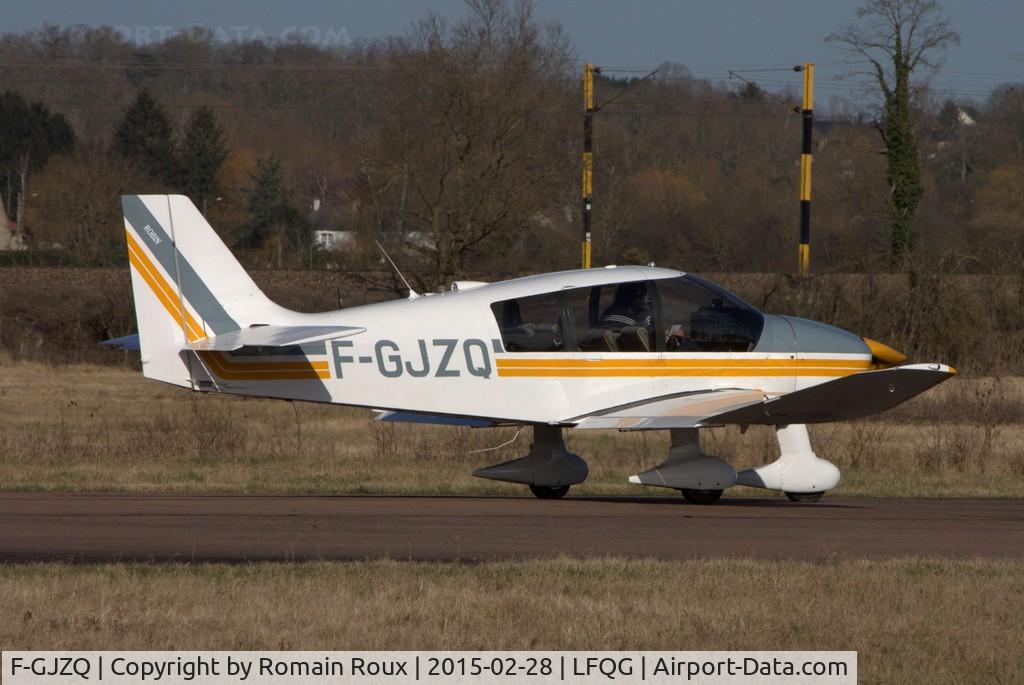 F-GJZQ, 1991 Robin DR-400-160 Chevalier C/N 2030, Take off