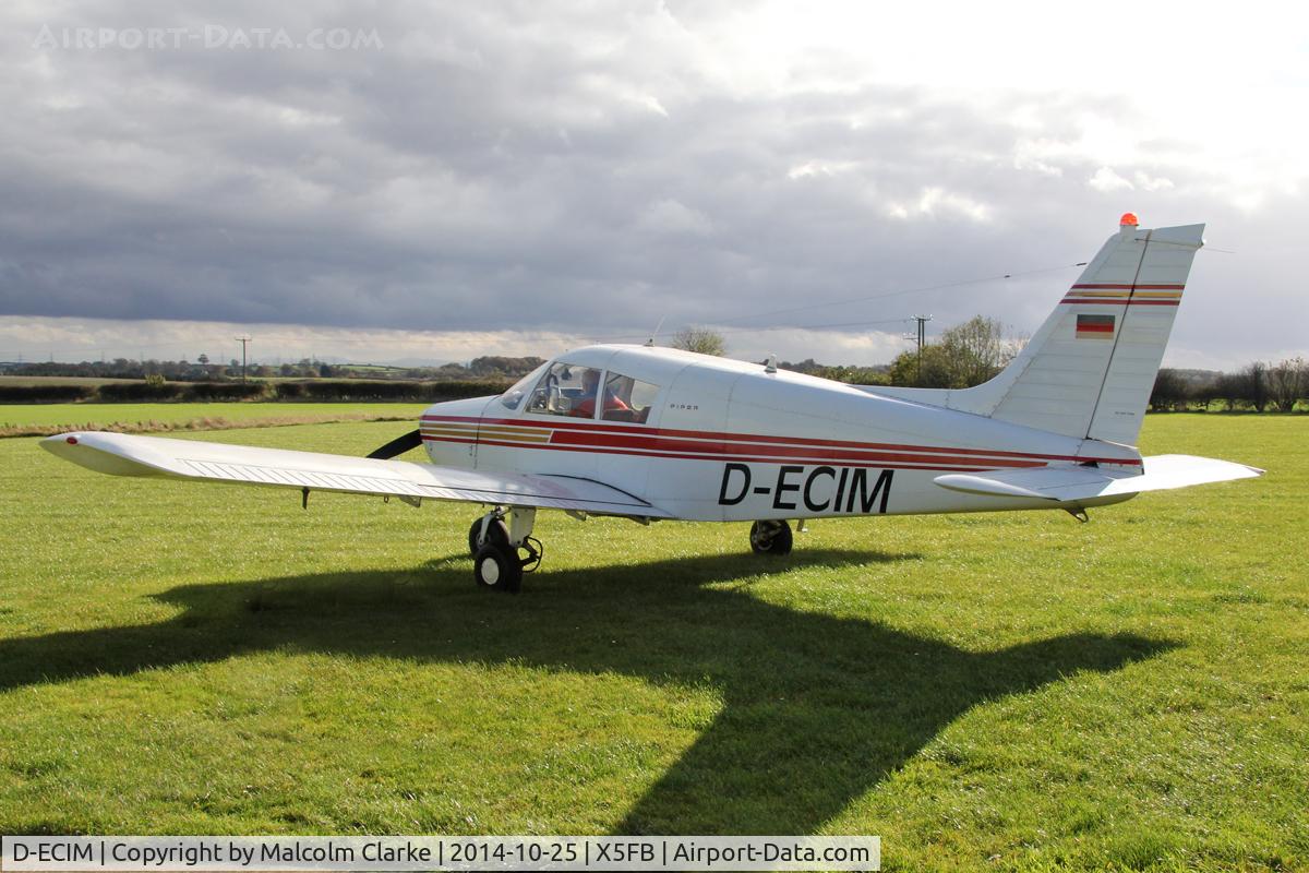 D-ECIM, 1972 Piper PA-28-140 Cherokee E C/N 28-7225596, Piper PA-28-140 Cherokee E, a resident at Fishburn Airfield UK, October 25th 2014.