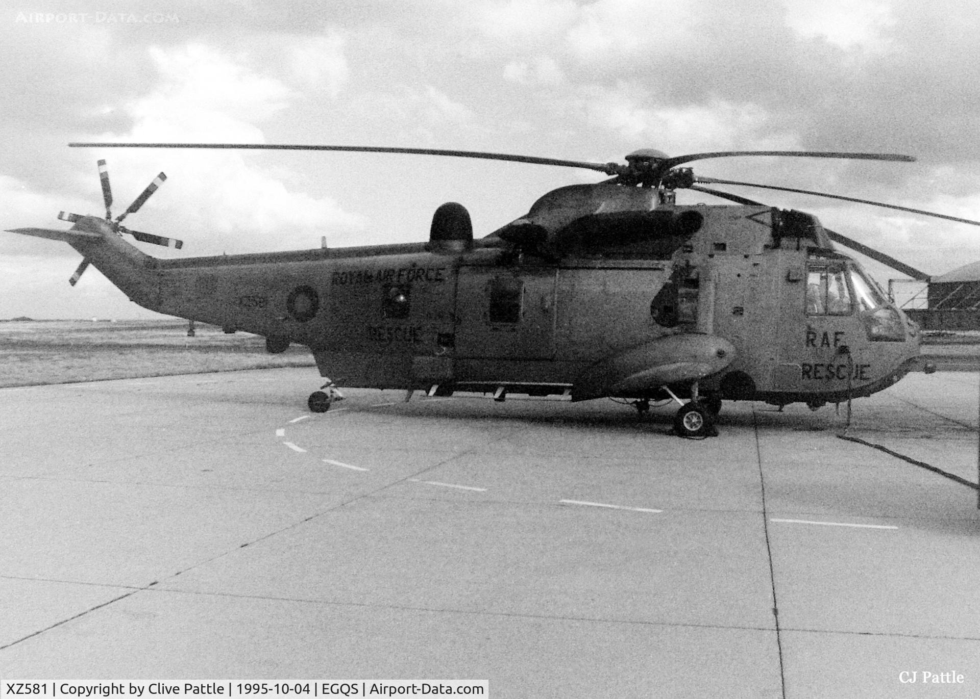 XZ581, 1977 Westland Sea King HAS.6 C/N WA849, On the 202 Sqn ramp at RAF Lossiemouth in October 1995.