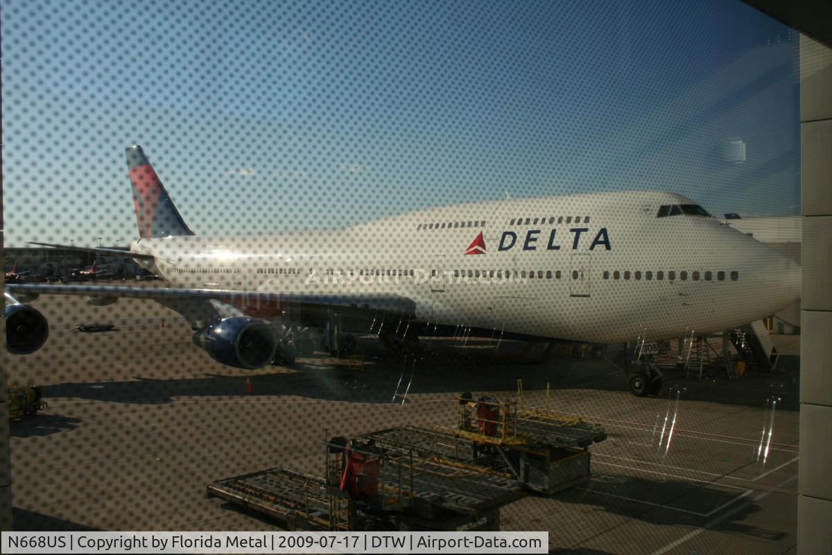 N668US, 1990 Boeing 747-451 C/N 24223, Delta 747