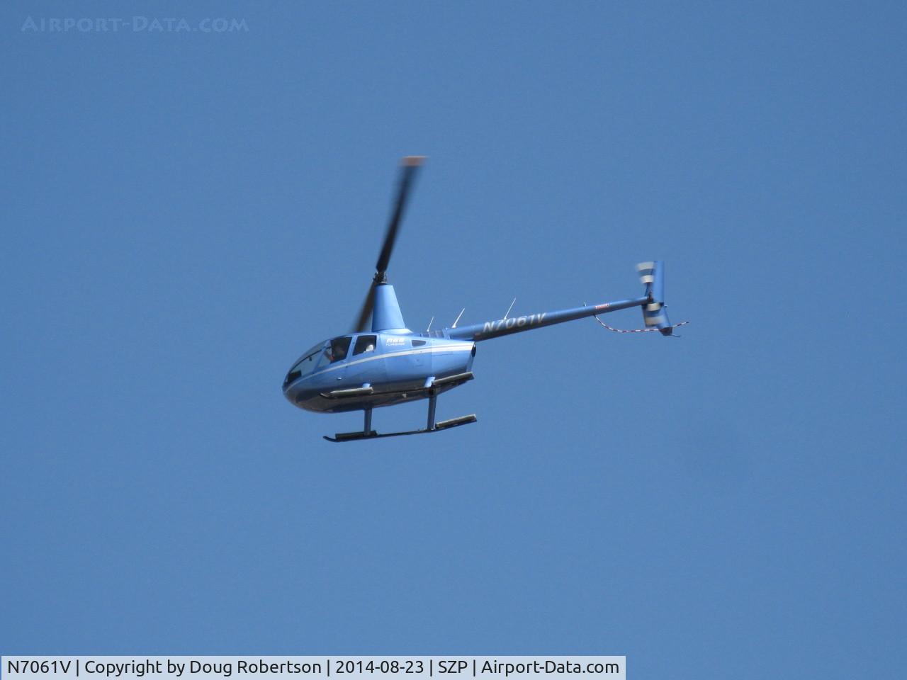 N7061V, 2013 Robinson R66 Turbine C/N 0366, 2013 Robinson R66 TURBINE, Rolls-Royce RR300 250-C300/A1 turboshaft 300 shp derated to 270 shp for takeoff, 224 shp max continuous, of Orbic Helicopters giving short paid demo rides at CMA Airshow