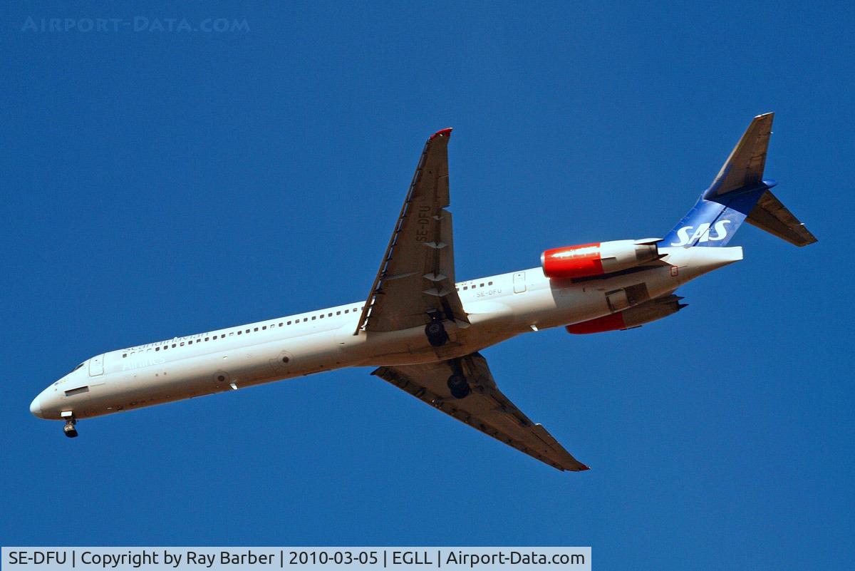 SE-DFU, 1986 McDonnell Douglas MD-83 (DC-9-83) C/N 49421, McDonnell-Douglas DC-9-82 [49421] (SAS Scandinavian Airlines) Home~G 05/03/2010. On approach 27R.