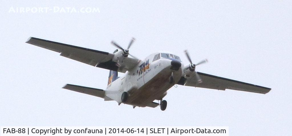 FAB-88, CASA 212-100 Aviocar C/N 59, TAM approaching to El Trompillo