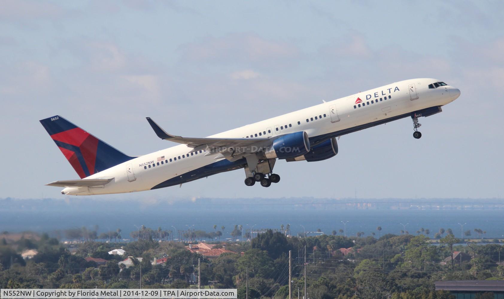 N552NW, 2001 Boeing 757-251 C/N 26499, Delta 757-200