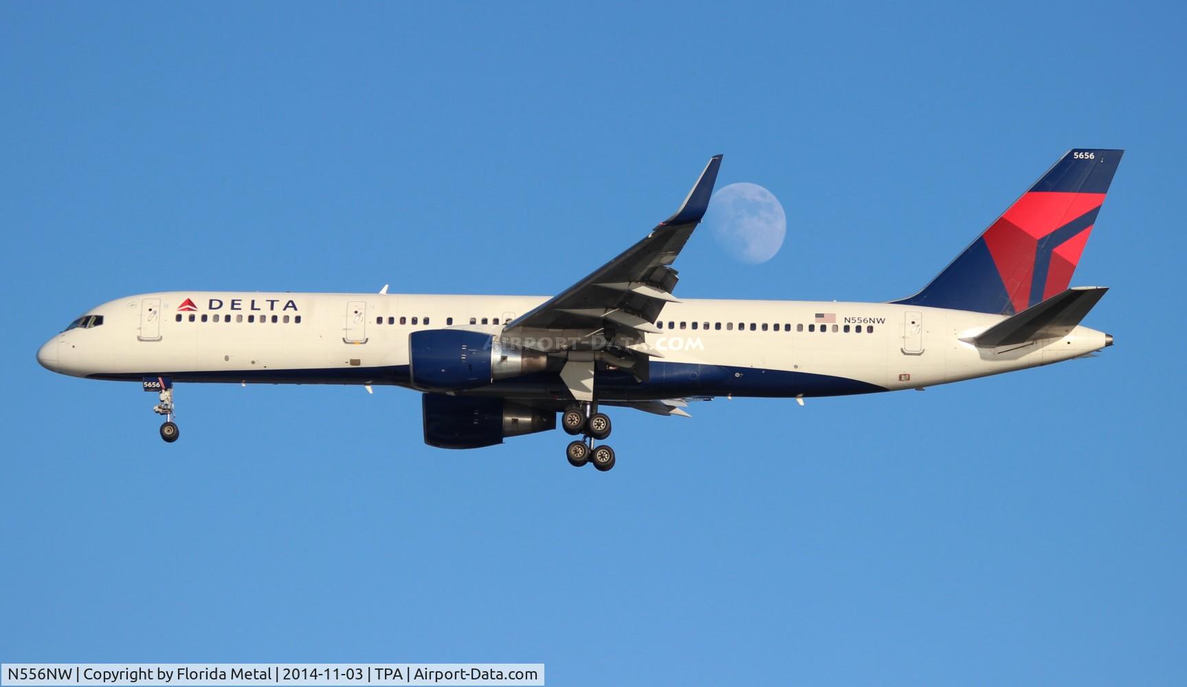 N556NW, 2002 Boeing 757-251 C/N 33392, Delta 757-200