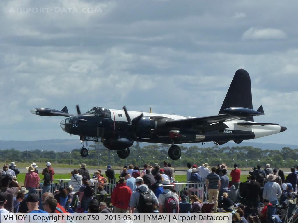 VH-IOY, 1961 Lockheed SP-2H (P2V-7S) Neptune C/N 726-7273, Lockheed Neptune VH-IOY flaring at Avalon 2015