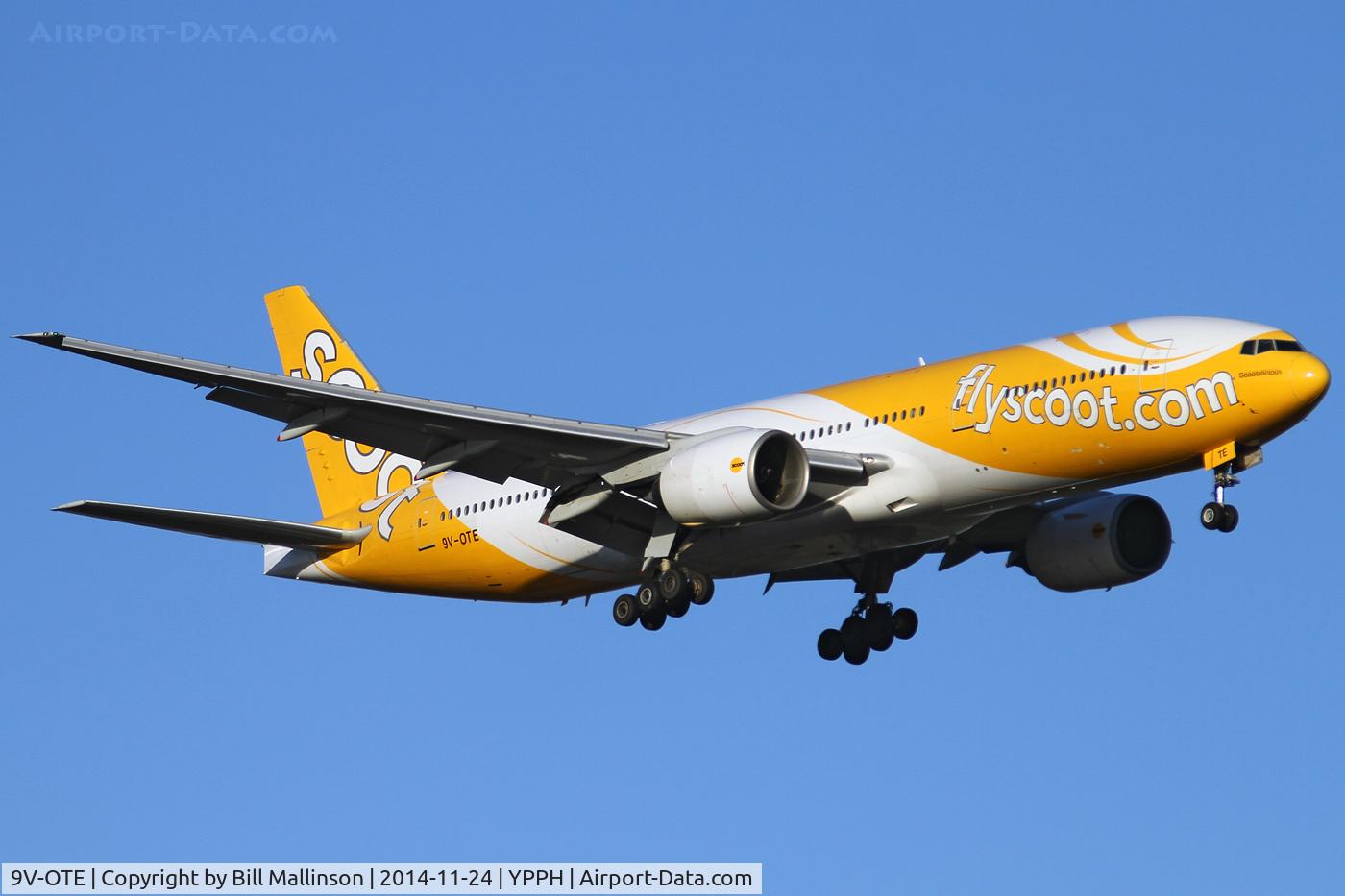 9V-OTE, 1999 Boeing 777-212/ER C/N 28519, finals to 21