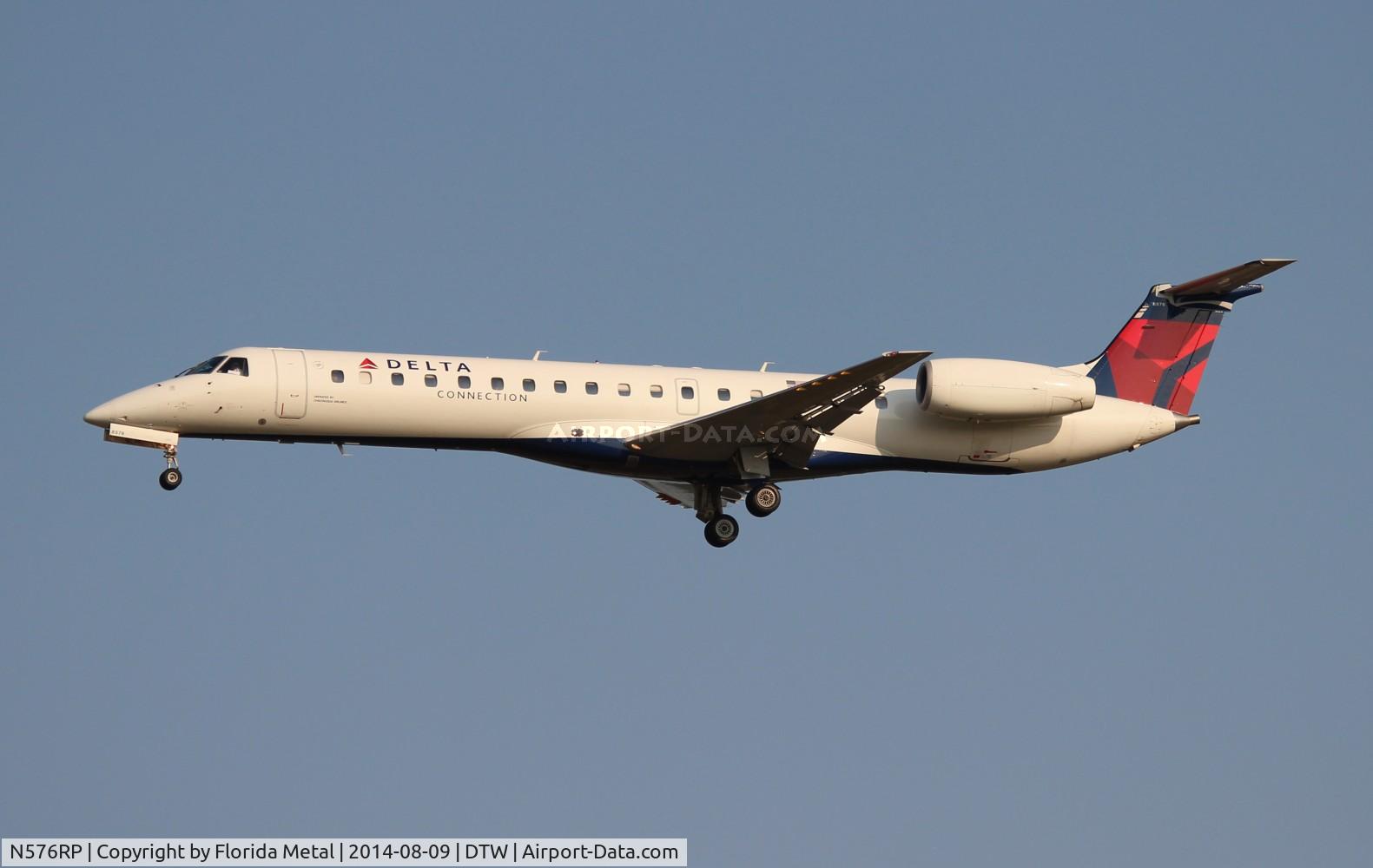 N576RP, 2004 Embraer ERJ-145LR (EMB-145LR) C/N 14500856, Delta Connection E145