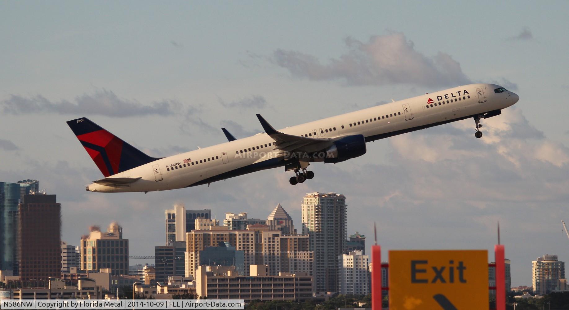N586NW, 2002 Boeing 757-351 C/N 32987, Delta 757-300