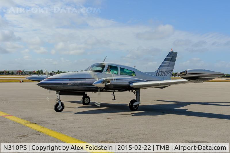 N310PS, 1975 Cessna T310R C/N 310R0559, Tamiami