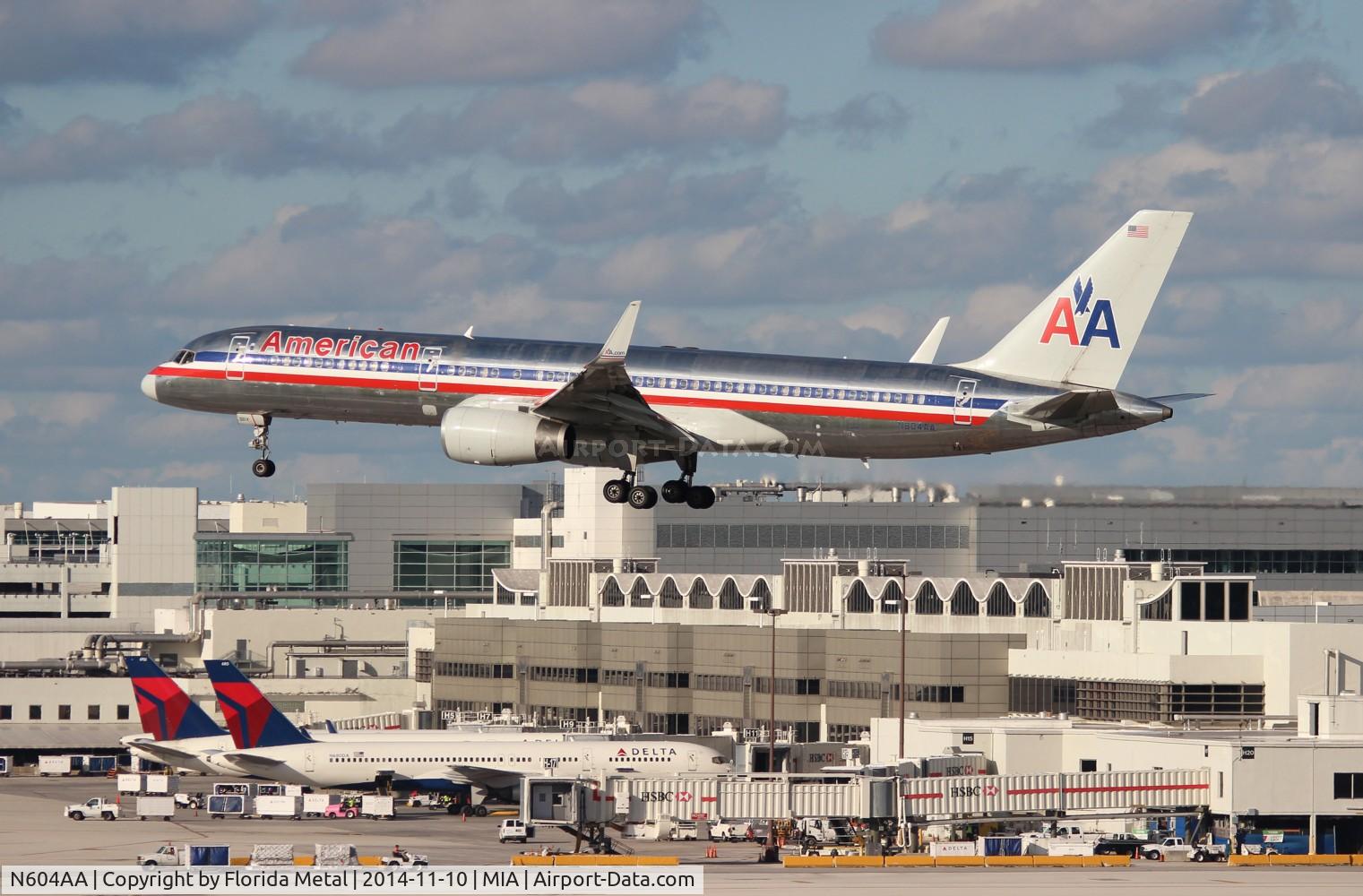 N604AA, 1995 Boeing 757-223 C/N 27055, American