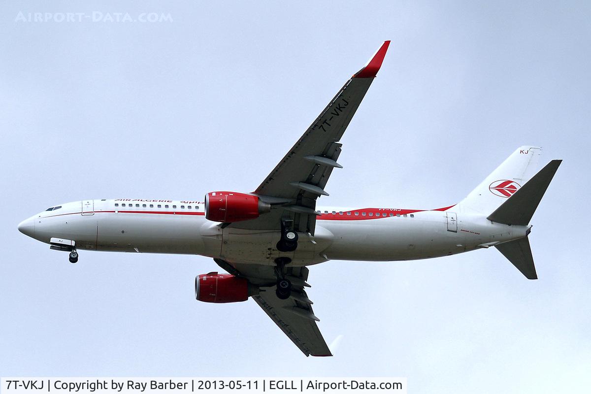 7T-VKJ, 2011 Boeing 737-8D6 C/N 40864, Boeing 737-8D6 [40864] (Air Algerie) Home~G 11/05/2013. On approach 27R.
