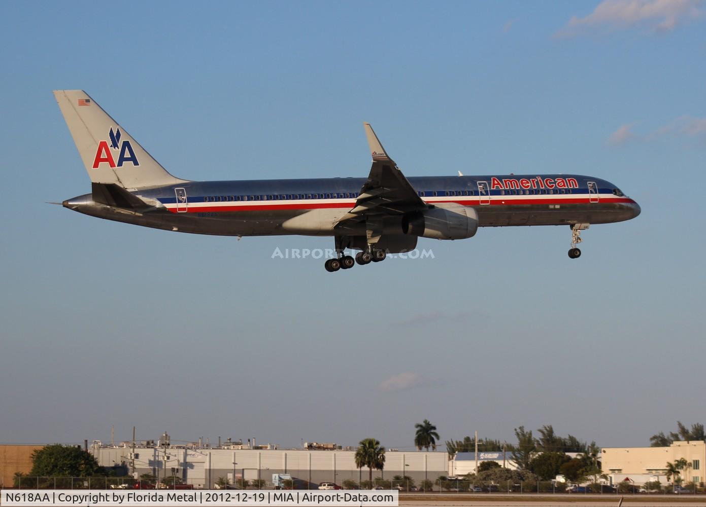 N618AA, 1989 Boeing 757-223 C/N 24526, American