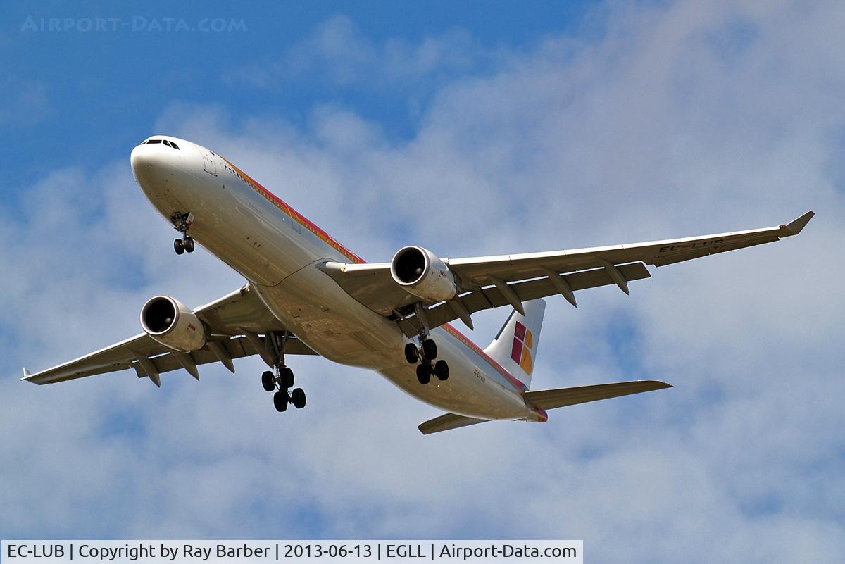 EC-LUB, 2012 Airbus A330-302 C/N 1377, Airbus A330-302 [1377] (Iberia) Home~G 13/06/2013. On approach 27R.