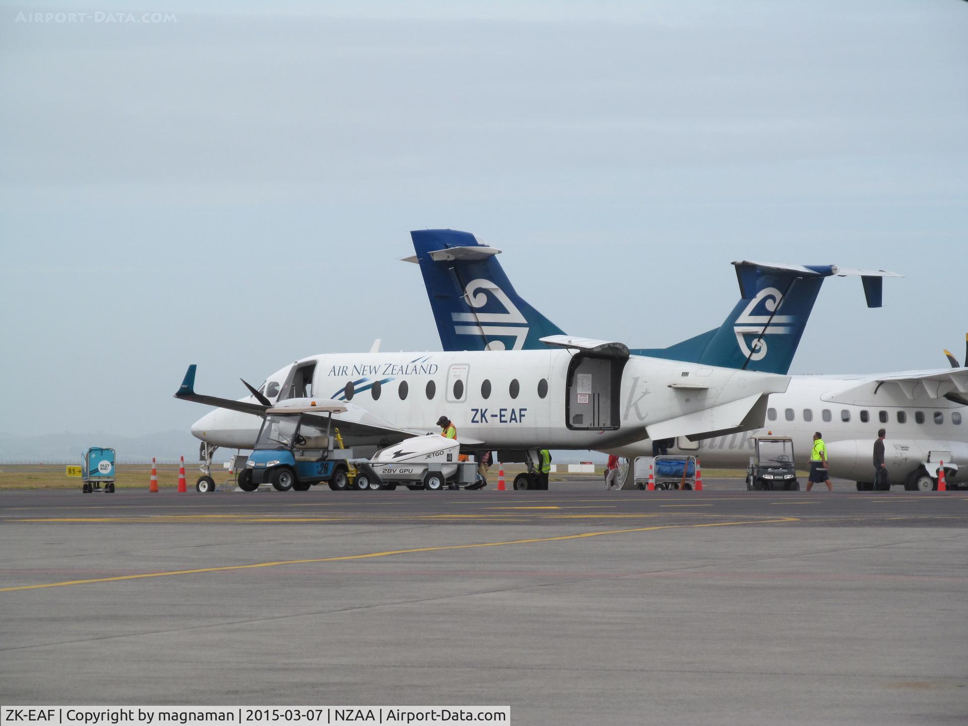 ZK-EAF, 2001 Raytheon 1900D C/N UE-429, on domestic apron by skycare