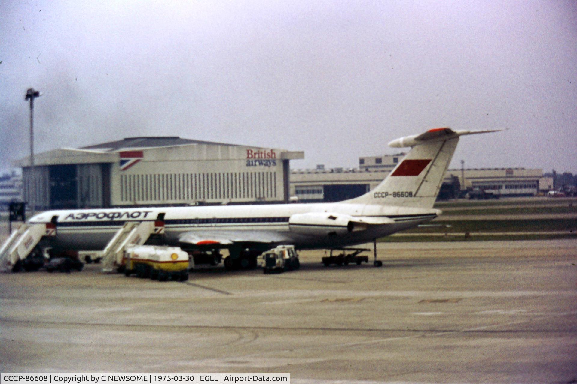 CCCP-86608, 1974 Ilyushin IL-62 C/N 41704, CCCP-86608 IL-62 41704 AEROFLOT LHR 30-03-75