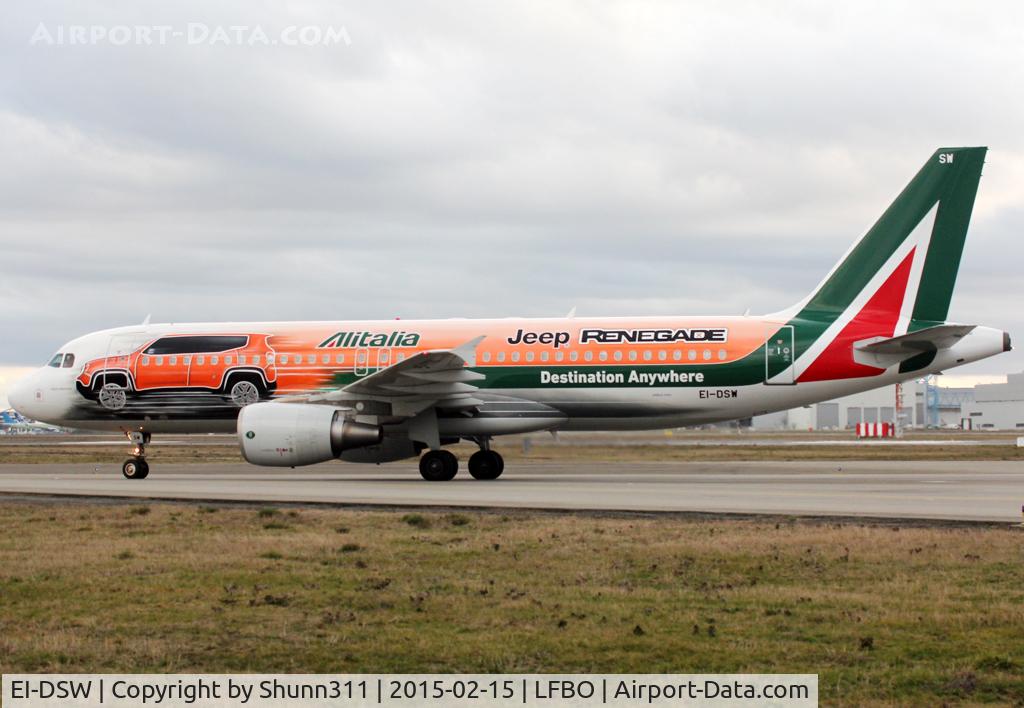 EI-DSW, 2008 Airbus A320-216 C/N 3609, Taxiing to the Terminal in 'Jeep Renegade' c/s
